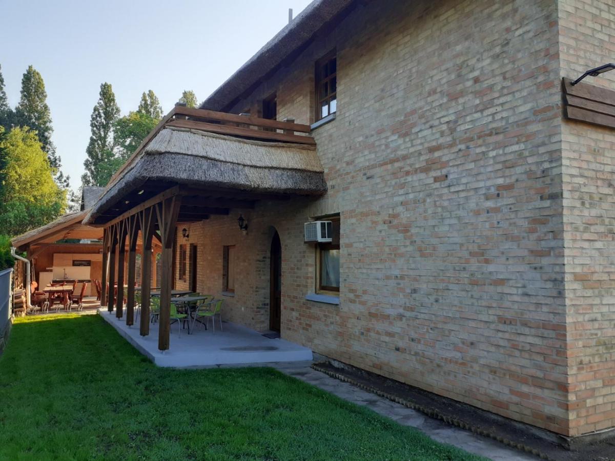 Lisztes Apartman Zamárdi Dış mekan fotoğraf